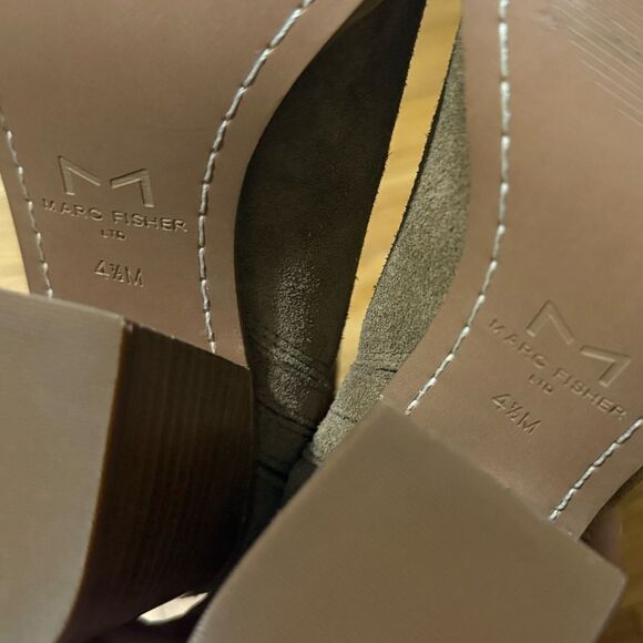 Marc Fisher | Carves Stacked Heel Bootie - Picture 6 of 6
